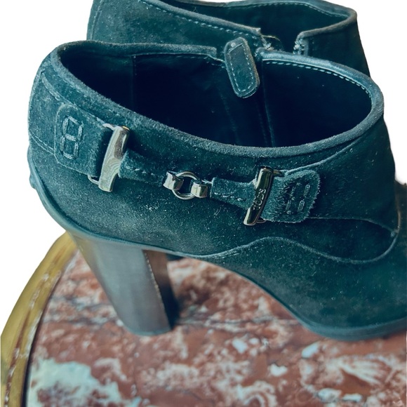 Tod's Black Suede Ankle Boots Size 7 - Picture 6 of 16